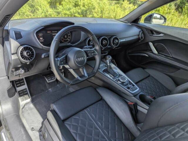 Чорний Ауді TT, об'ємом двигуна 2 л та пробігом 76 тис. км за 16200 $, фото 13 на Automoto.ua