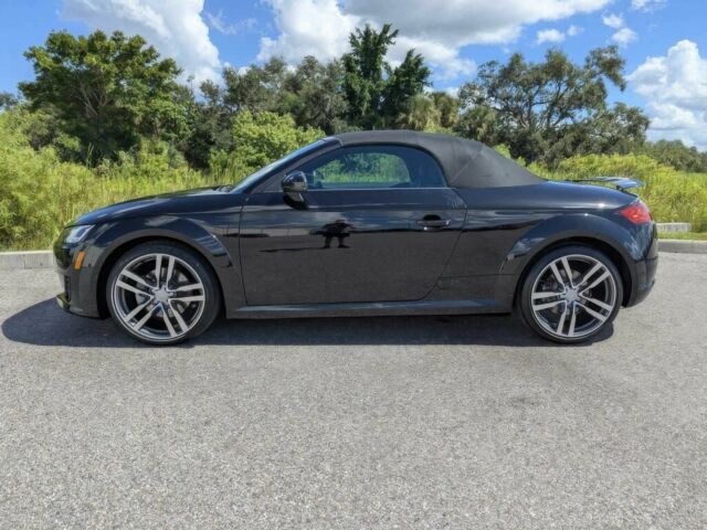 Черный Ауди ТТ, объемом двигателя 2 л и пробегом 76 тыс. км за 5400 $, фото 4 на Automoto.ua