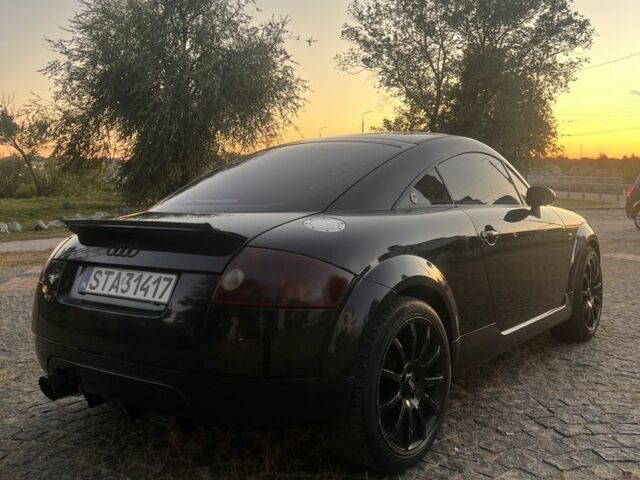 Черный Ауди ТТ, объемом двигателя 1.8 л и пробегом 250 тыс. км за 2800 $, фото 3 на Automoto.ua