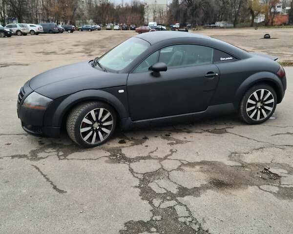 Черный Ауди ТТ, объемом двигателя 1.8 л и пробегом 283 тыс. км за 5700 $, фото 20 на Automoto.ua