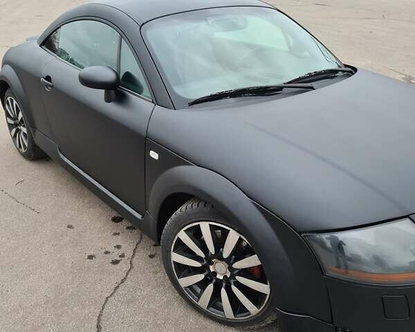 Черный Ауди ТТ, объемом двигателя 1.8 л и пробегом 283 тыс. км за 5700 $, фото 16 на Automoto.ua