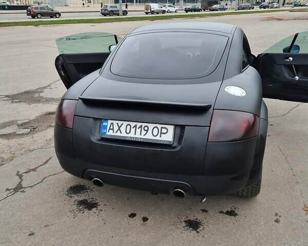Черный Ауди ТТ, объемом двигателя 1.8 л и пробегом 283 тыс. км за 5700 $, фото 4 на Automoto.ua