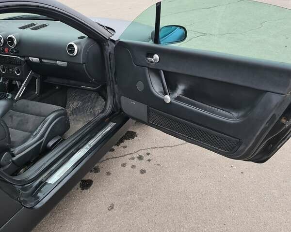 Черный Ауди ТТ, объемом двигателя 1.8 л и пробегом 283 тыс. км за 5700 $, фото 8 на Automoto.ua