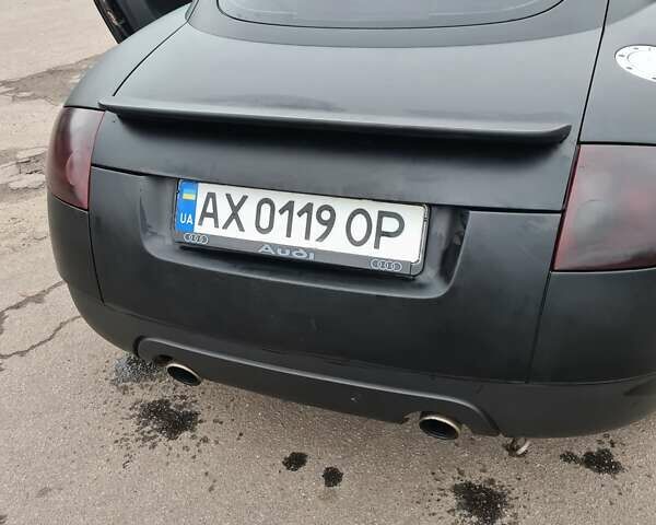 Черный Ауди ТТ, объемом двигателя 1.8 л и пробегом 283 тыс. км за 5700 $, фото 5 на Automoto.ua