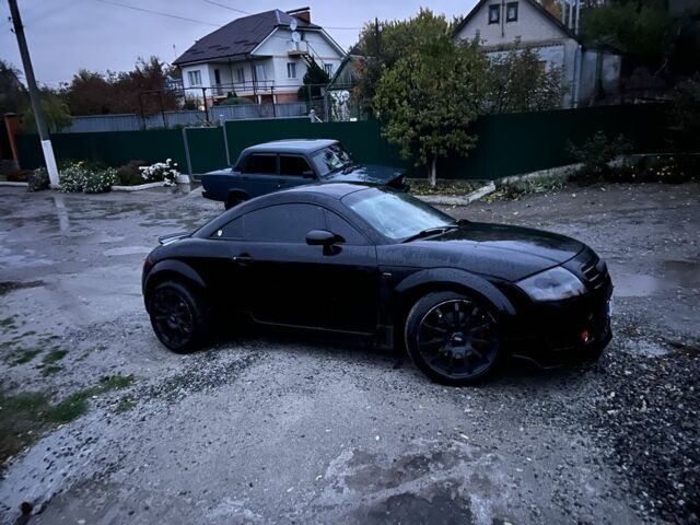 Черный Ауди ТТ, объемом двигателя 1.8 л и пробегом 450 тыс. км за 3200 $, фото 2 на Automoto.ua