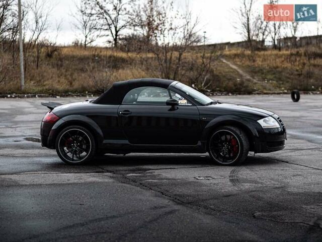 Черный Ауди ТТ, объемом двигателя 1.8 л и пробегом 262 тыс. км за 8000 $, фото 6 на Automoto.ua