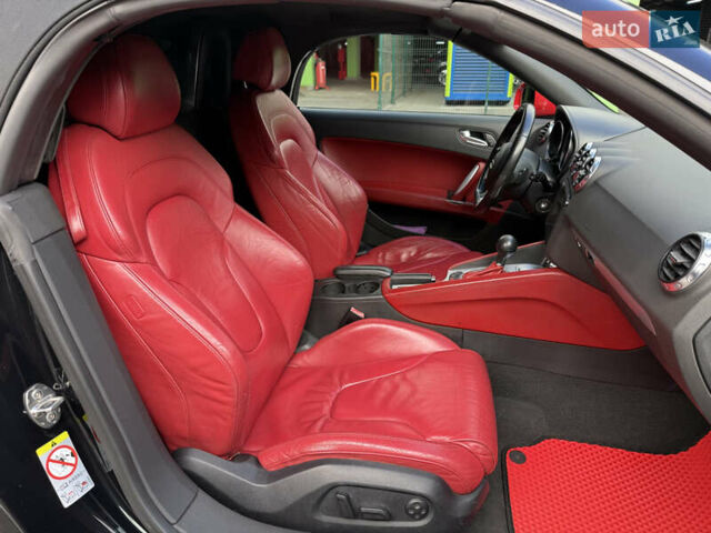 Черный Ауди ТТ, объемом двигателя 2 л и пробегом 180 тыс. км за 9900 $, фото 13 на Automoto.ua