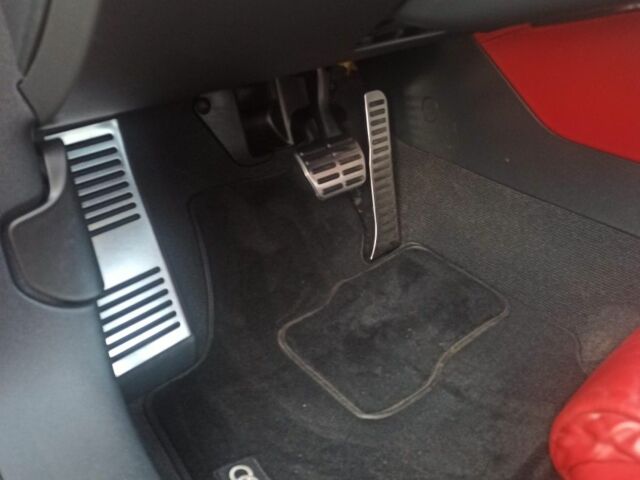 Черный Ауди ТТ, объемом двигателя 2 л и пробегом 189 тыс. км за 9900 $, фото 2 на Automoto.ua