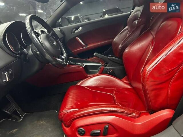 Чорний Ауді TT, об'ємом двигуна 1.98 л та пробігом 204 тис. км за 10000 $, фото 8 на Automoto.ua