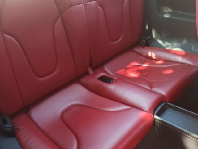 Черный Ауди ТТ, объемом двигателя 2 л и пробегом 189 тыс. км за 9900 $, фото 6 на Automoto.ua