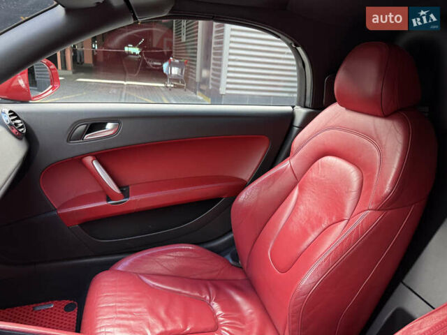 Черный Ауди ТТ, объемом двигателя 2 л и пробегом 180 тыс. км за 9900 $, фото 11 на Automoto.ua