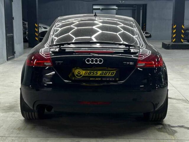 Черный Ауди ТТ, объемом двигателя 2 л и пробегом 204 тыс. км за 10000 $, фото 4 на Automoto.ua