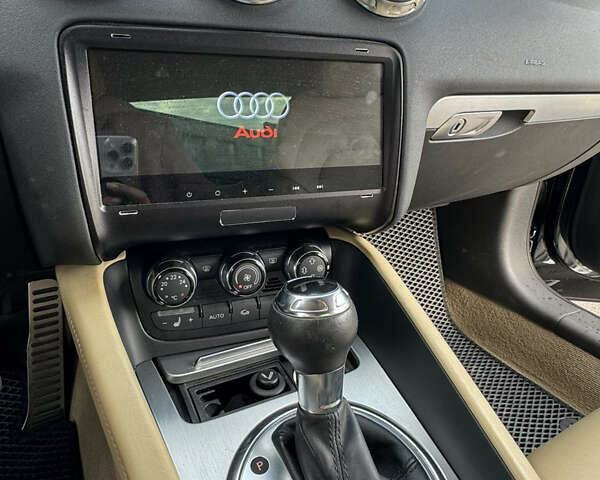 Черный Ауди ТТ, объемом двигателя 2 л и пробегом 41 тыс. км за 14200 $, фото 5 на Automoto.ua