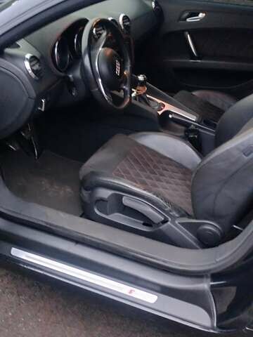 Черный Ауди ТТ, объемом двигателя 1.98 л и пробегом 121 тыс. км за 11999 $, фото 7 на Automoto.ua