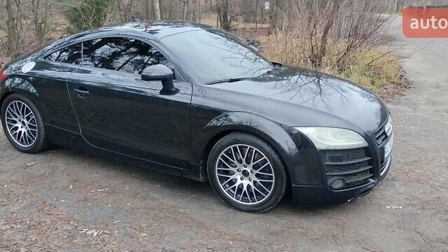 Черный Ауди ТТ, объемом двигателя 1.98 л и пробегом 121 тыс. км за 11999 $, фото 8 на Automoto.ua