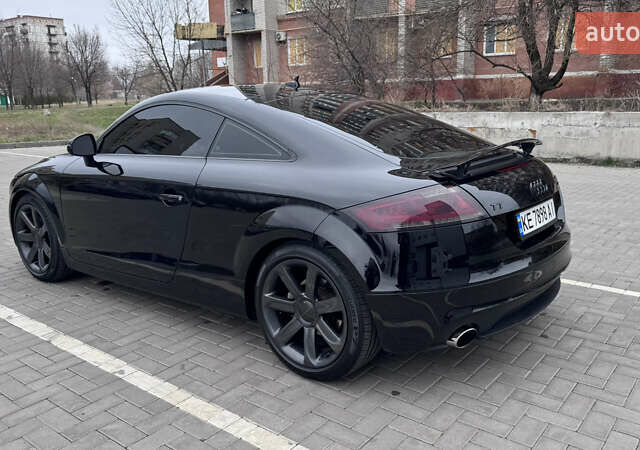 Черный Ауди ТТ, объемом двигателя 1.98 л и пробегом 186 тыс. км за 14000 $, фото 2 на Automoto.ua