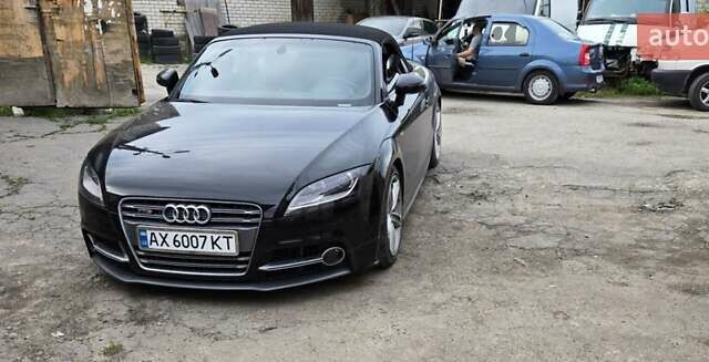 Черный Ауди ТТ, объемом двигателя 1.98 л и пробегом 72 тыс. км за 18000 $, фото 1 на Automoto.ua