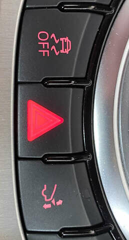 Черный Ауди ТТ, объемом двигателя 1.98 л и пробегом 90 тыс. км за 15250 $, фото 26 на Automoto.ua