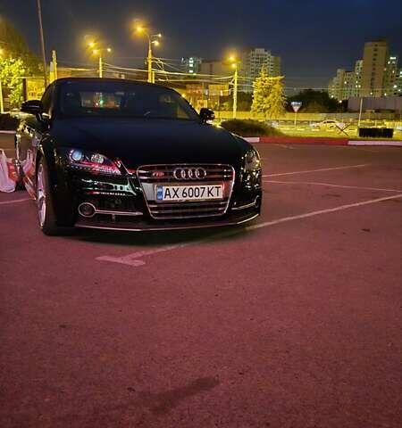 Черный Ауди ТТ, объемом двигателя 1.98 л и пробегом 72 тыс. км за 18000 $, фото 3 на Automoto.ua