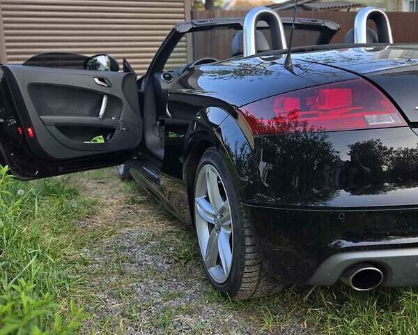 Черный Ауди ТТ, объемом двигателя 1.98 л и пробегом 72 тыс. км за 18000 $, фото 6 на Automoto.ua