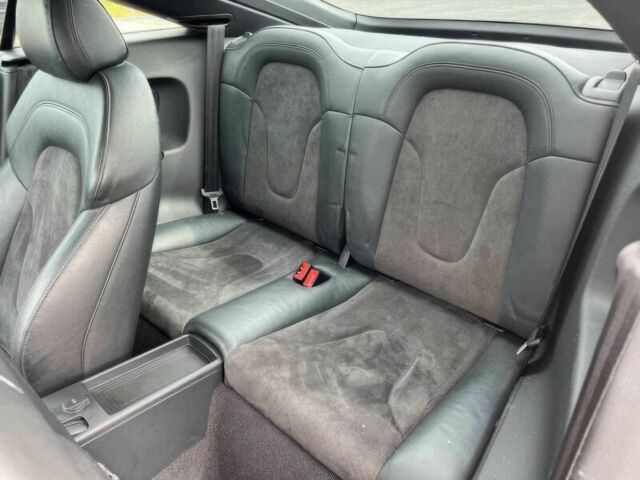 Чорний Ауді TT, об'ємом двигуна 2 л та пробігом 71 тис. км за 14500 $, фото 11 на Automoto.ua