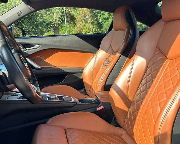 Черный Ауди ТТ, объемом двигателя 1.98 л и пробегом 175 тыс. км за 22200 $, фото 13 на Automoto.ua