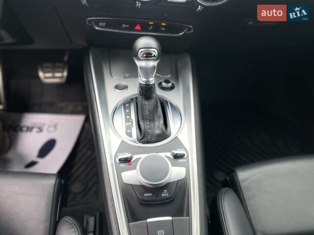 Черный Ауди ТТ, объемом двигателя 1.98 л и пробегом 27 тыс. км за 36000 $, фото 14 на Automoto.ua