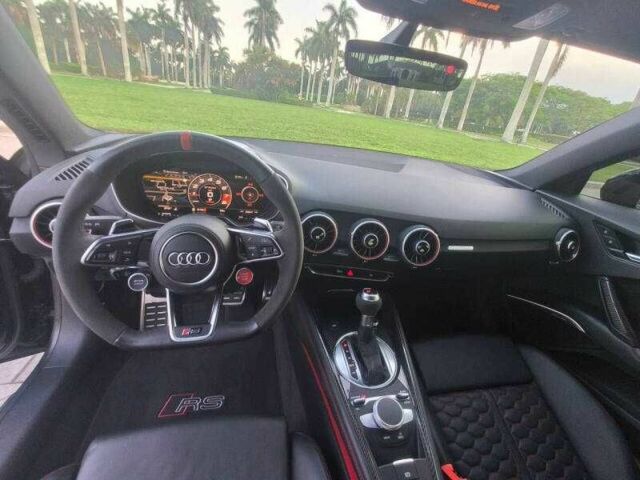 Чорний Ауді TT, об'ємом двигуна 2.5 л та пробігом 22 тис. км за 30700 $, фото 5 на Automoto.ua