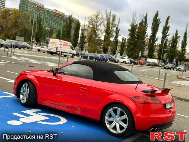 Червоний Ауді TT, об'ємом двигуна 2 л та пробігом 130 тис. км за 10500 $, фото 5 на Automoto.ua