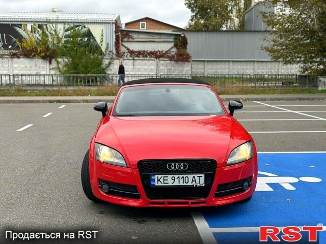 Червоний Ауді TT, об'ємом двигуна 2 л та пробігом 130 тис. км за 10500 $, фото 1 на Automoto.ua