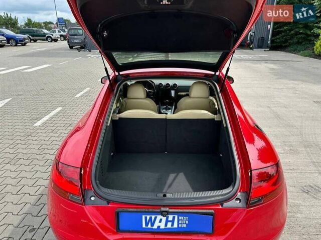 Червоний Ауді TT, об'ємом двигуна 2 л та пробігом 221 тис. км за 12000 $, фото 23 на Automoto.ua