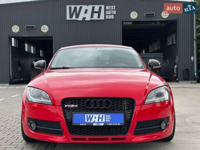Червоний Ауді TT, об'ємом двигуна 2 л та пробігом 221 тис. км за 12000 $, фото 1 на Automoto.ua
