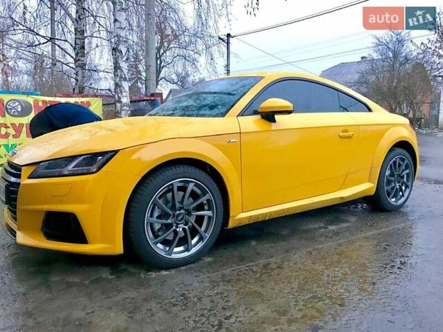 Желтый Ауди ТТ, объемом двигателя 1.98 л и пробегом 42 тыс. км за 33000 $, фото 1 на Automoto.ua