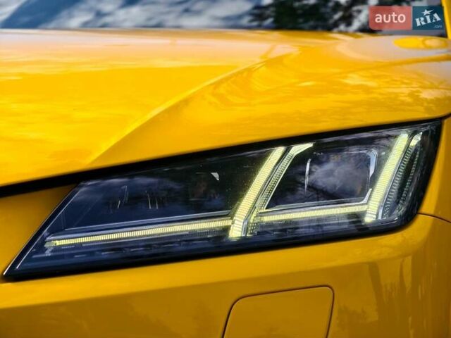Желтый Ауди ТТ, объемом двигателя 1.98 л и пробегом 42 тыс. км за 33400 $, фото 6 на Automoto.ua