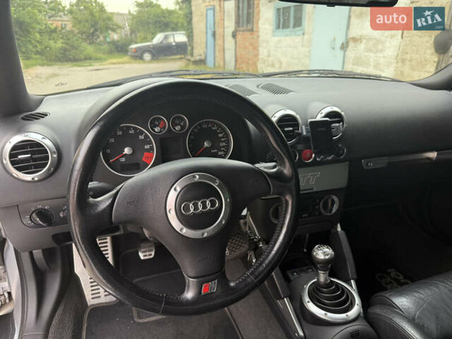 Сірий Ауді TT, об'ємом двигуна 1.78 л та пробігом 197 тис. км за 6900 $, фото 9 на Automoto.ua