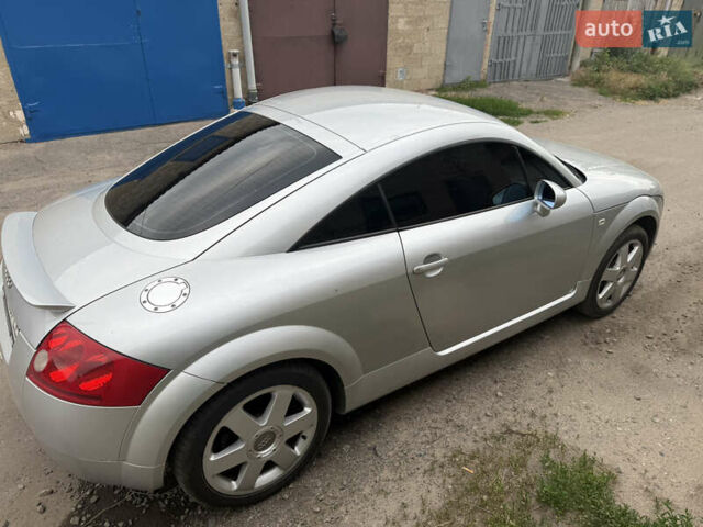 Сірий Ауді TT, об'ємом двигуна 1.78 л та пробігом 197 тис. км за 6900 $, фото 2 на Automoto.ua