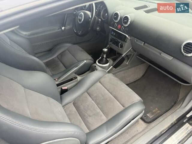 Сірий Ауді TT, об'ємом двигуна 1.78 л та пробігом 200 тис. км за 4900 $, фото 6 на Automoto.ua