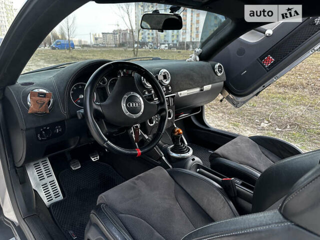 Сірий Ауді TT, об'ємом двигуна 1.78 л та пробігом 131 тис. км за 8300 $, фото 10 на Automoto.ua