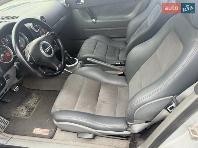 Сірий Ауді TT, об'ємом двигуна 1.78 л та пробігом 200 тис. км за 4900 $, фото 10 на Automoto.ua
