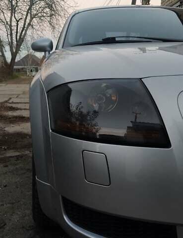 Сірий Ауді TT, об'ємом двигуна 1.78 л та пробігом 87 тис. км за 6689 $, фото 16 на Automoto.ua