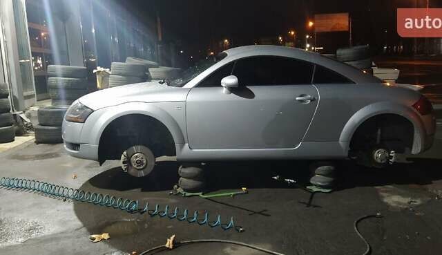 Сірий Ауді TT, об'ємом двигуна 1.78 л та пробігом 87 тис. км за 6689 $, фото 45 на Automoto.ua