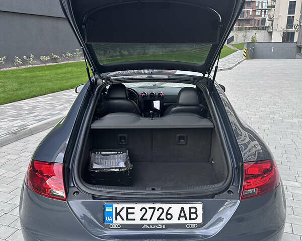 Серый Ауди ТТ, объемом двигателя 1.98 л и пробегом 155 тыс. км за 12700 $, фото 4 на Automoto.ua