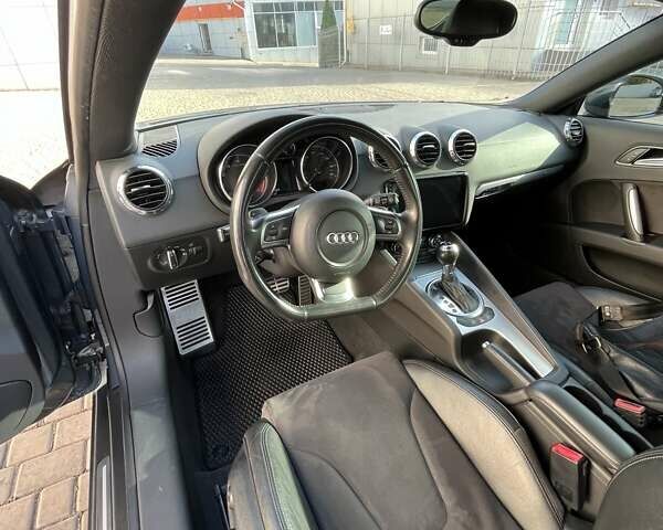 Серый Ауди ТТ, объемом двигателя 1.98 л и пробегом 140 тыс. км за 12900 $, фото 4 на Automoto.ua