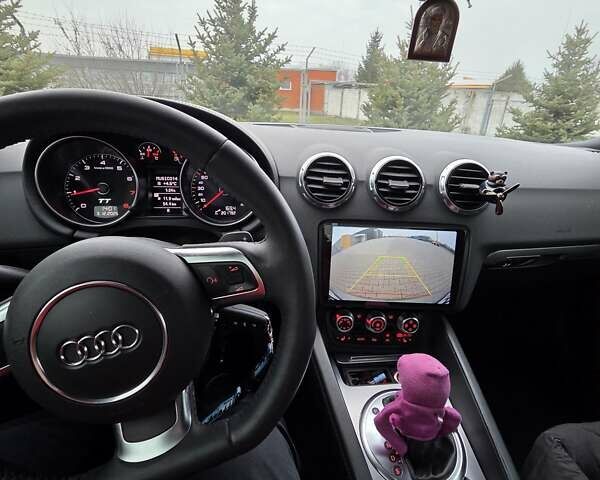Серый Ауди ТТ, объемом двигателя 0 л и пробегом 201 тыс. км за 13000 $, фото 4 на Automoto.ua