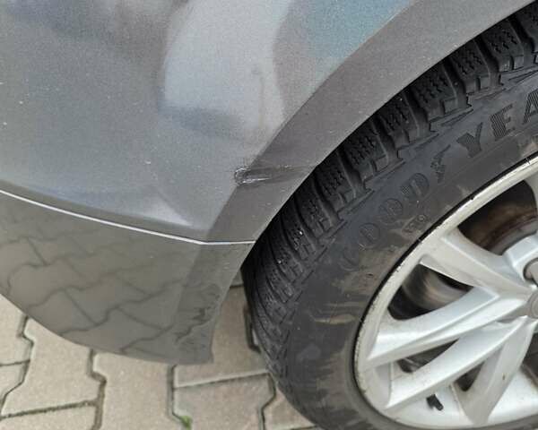 Серый Ауди ТТ, объемом двигателя 0 л и пробегом 201 тыс. км за 13000 $, фото 5 на Automoto.ua