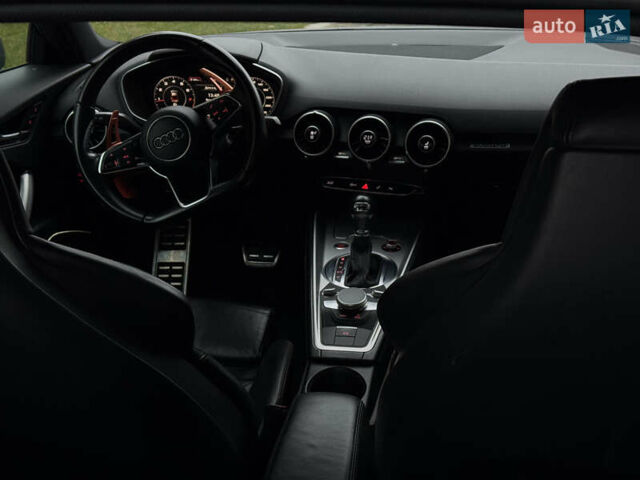 Серый Ауди ТТ, объемом двигателя 1.98 л и пробегом 234 тыс. км за 23500 $, фото 9 на Automoto.ua