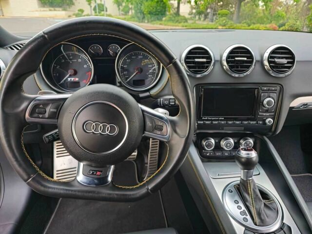 Сірий Ауді TT, об'ємом двигуна 2 л та пробігом 71 тис. км за 5400 $, фото 11 на Automoto.ua