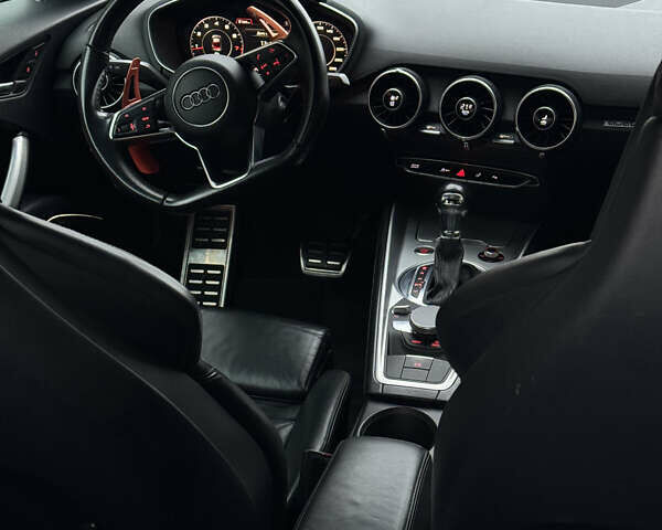 Серый Ауди ТТ, объемом двигателя 1.98 л и пробегом 234 тыс. км за 23500 $, фото 10 на Automoto.ua