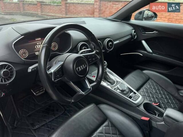Сірий Ауді TT, об'ємом двигуна 1.98 л та пробігом 74 тис. км за 24500 $, фото 6 на Automoto.ua
