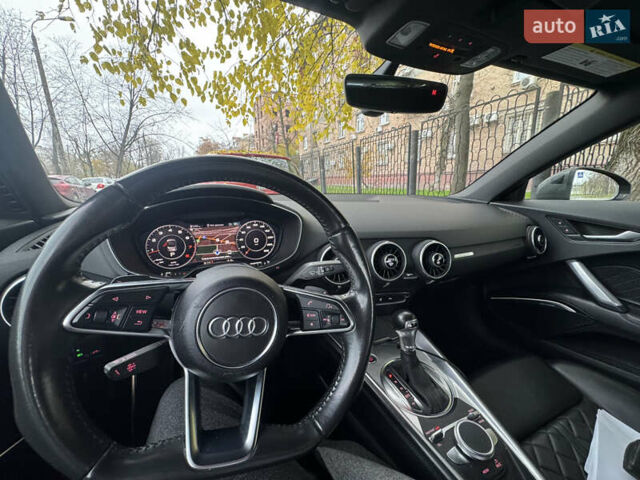 Серый Ауди ТТ, объемом двигателя 1.98 л и пробегом 92 тыс. км за 26000 $, фото 7 на Automoto.ua